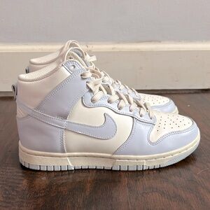 Woman's Nike High Top Dunks(Football Grey)